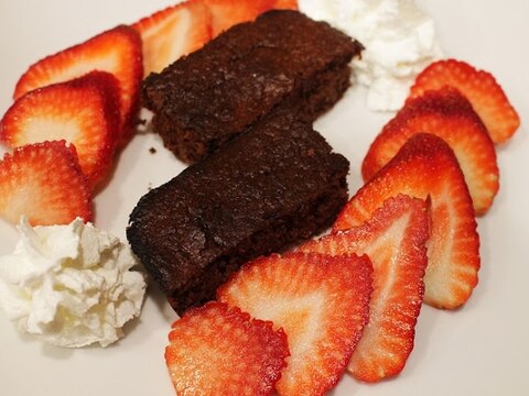 苺とおからのチョコレートケーキ